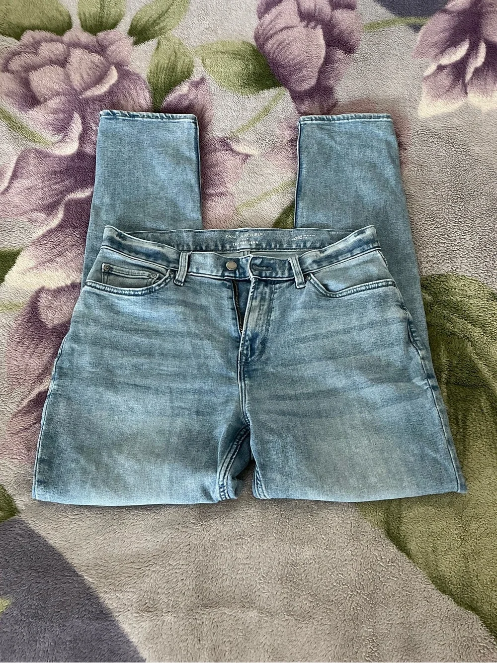 Banana Republic Athletic Fit Travel Jean